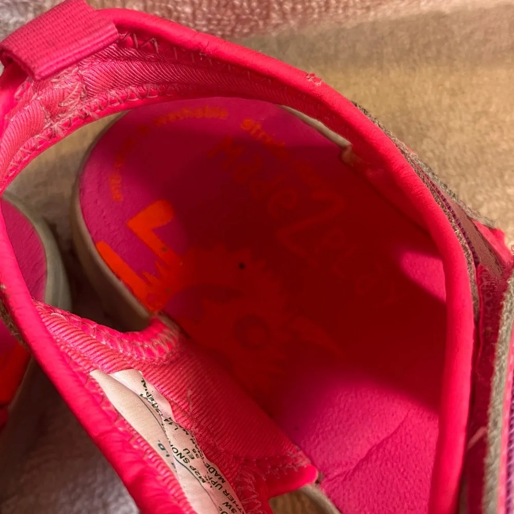 Stride Rite girls pink Sandals in size 3